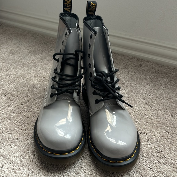 Dr. Martens 1460 Patent Lamper Leather 8-Eye Boots Size 9 - Picture 5 of 9